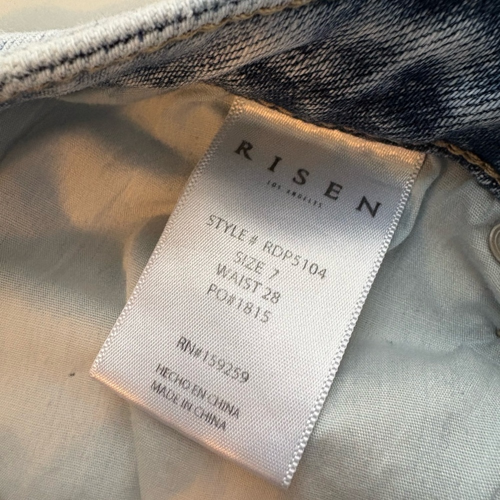 Risen High Rise Distresed Crop‎ Straight Denim Jeans Light Wash Size 7/28 0437 - Picture 10 of 10